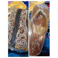 ราคา รองเท้ากำมะหยี่พม่าส้นเตารีดแต่งเพชรสีน้ำตาลคาราเมล (16631435775)