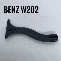 ราคา มือดึงฝากระโปรง ตัวนอก HOOD OPENER สำหรับรถเบนซ์ BENZ W202 C Class C220 (3905362065)