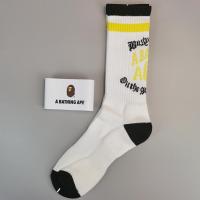 ราคา แบรนด์ยอดนิยม BAPE รูปหัวลิงถุงเท้าบาสเก็ตบอลสเก็ตบอร์ดกีฬาข้อสูงระดับเหนือข้อเท้าพื้นผ้าขนหนูคอตตอนแท้สำหรับคู่รักชายและหญิง (20033166047)