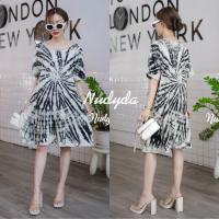 ราคา เดรสยืดมัดย้อม ถ่ายจากงานจริง มีกระเป๋าข้างเนื้อคอตตอนยืดได้เล็กน้อย ผ้านุ่มนิ่ม ชายระบาย ผ้าดำย้อมสี สีสันสวยสดใส ฟรีไซส์ อก 32 44 นางแบบสูง 158 ซม (20107422923)