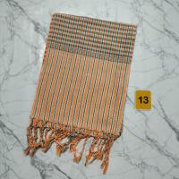 ราคา ผ้าพันคอทอมือ ผ้าพันคอผู้ชาย ผ้าพันคอฝ้ายทอมือ ผ้าพันคอลายสก๊อต งานครูสลาหน้าแคบ ขนาดผ้ากว้าง 20 ซม ยาว 200 ซม (17409532045)