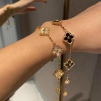 ราคา สร้อยข้อมือสแตนเลส ลายใบโคลเวอร์ ชุบทอง18k (21330005073)