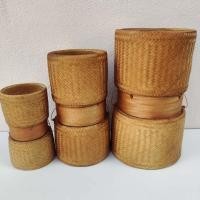 ราคา กระติ๊บไม้ไผ่ไร่ รมควัน กันหมอดใส่ข้าวเหนียว ทรงกลม มีฝาปิด ขนาดเล็ก ขนาดกลาง ขนาดใหญ่ แถมผ้ารองกระติ๊บข้าวเหนียว (15275108597)