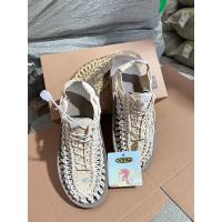 ราคา รองเท้ารัดส้น ปั๊มโลโก้ ไม่มีกล่อง สีขาวครีม (20622635004)