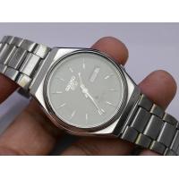 ราคา นาฬิกา Vintage มือสองญี่ปุ่น Seiko 5 Five ระบบ Automatic Day Date 6349 6090 ผู้ชาย ทรงกลม กรอบเงิน หน้าเทา หน้าปัด 36มม สายสแตนเลสใช้งานได้ปกติ สภาพดี ของแท้ ไม่กันน้ำ (20408582542)