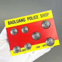 ราคา กระดุมตำรวจ กระดุมเสื้อตำรวจ โลหะชุบโครเมียม อย่างดี ชาย 5 เม็ด หญิง 7 เม็ด ชุดคอแบะ 11 เม็ด (10169230861)