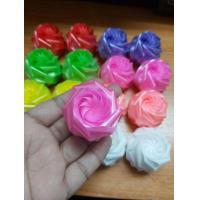 ราคา เหรียญโปรยทาน ดอกกุหลาบแย้ม ไม่ใส่เหรียญ คละสี งานบวช งานพิธีต่างๆ (12492372237)