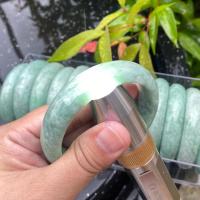 ราคา กำไลหินหยกแท้ธรรมชาติ100 สีเขียวแอปเปิ้ล จากก้อนเดียวกัน เนื้อโปร่งแสง (21334022260)