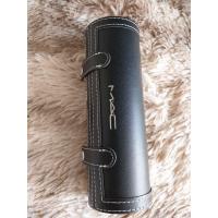 ราคา เซตแปรงแต่งหน้าMAC 9ชิ้น มาพร้อมกล่องหนังสวยหรู สวย ครบ จบในกล่องเดียว ชุดแปรงแต่งหน้าอุปกรณ์แต่งหน้าครบเซ็ทในกล่องเดียว (14363281260)