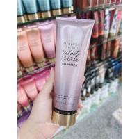 ราคา Victorias Secret Velvet Petals Shimmer Fragrance Lotion 236ml แท้ (21288654658)
