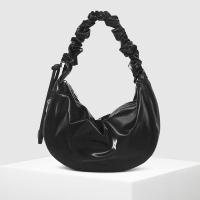 ราคา Carlyn พร้อมส่งทันที Carlyn Bag Babe รุ่นปรับสายได้ สี Glossy Black (18190069729)