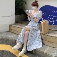 ราคา อินเทรนด์ ชุดเดรสยาวแขนสั้นตุ๊กตาคอกว้าง สีขาวลายดอกน้ำเงินผ่าหน้า (16633628206)
