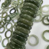 ราคา แหวนหยก เขียว และ หยกเขียวขาว หยกพม่าแท้ เนื้อธรรมชาติ อัญมณีมงคลชาวจีน (16911413239)