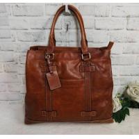 ราคา กระเป๋า BEAN POLE 1989 หนังแท้ 3ช่องหลัก กลางซิป 4ย่อย หน้า 1ช่อง ราคา 890 กว้าง 15 5นิ้ว สูง 15นิ้ว ฐาน 4นิ้ว (21363955873)