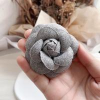 ราคา เข็มกลัดติดหน้าอกดอกคามิเลียสีขาวสไตล์ชาแนลผ้าวูลทำด้วยมือเรียบหรูระดับไฮเอนด์เข็มกลัดติดหน้าอกดอกไม้ใหญ่เครื่องประดับเล็กๆสำหรับผู้หญิง (19944468620)