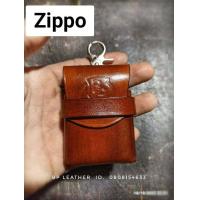 ราคา ซองหนังใส่ ZIPPO ซองหนังแท้สำหรับใส่ไฟแชค ZIPPO HANDMADE กระเป๋าหนัง แบบตะขอเกี่ยว มีสไตล์ สําหรับใส่ไฟแช็ก Zippo (16586722891)