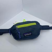 ราคา Patagonia Ultralight Black Hole Mini Hip Pack 1L กระเป๋าคาดเอว 2 ช่องซิป แบรนด์ ปาตาโกเนีย คาดอกไซส์มินิ 8 ซม ใส่ของเล็กๆน้อยๆ มือถือ คาดเอว ก็ได้ ขนาด 8x5 cm (21319067748)