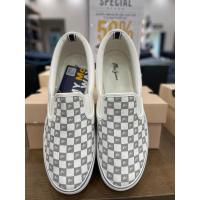 ราคา พร้อมส่ง Mc jeans รองเท้า ของแท้100 ผ้า canvas พร้อมถุงช้อปสีดำ (21539018259)