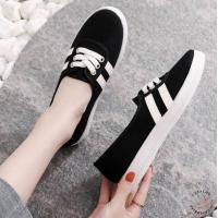 ราคา Korean รองเท้าผ้าใบทรงหัวแหลม หน้าสั้น แต่ง 2 แถบด้านข้าง มี 2 สี (16368551451)
