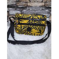 ราคา 149 กระเป๋าคอสบอดี้ 8นิ้ว น่ารักๆ (17427700197)