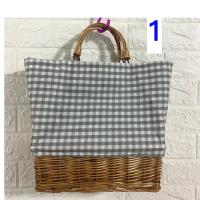 ราคา กระเป๋าผ้า ก้นหวาย มีผ้าหูรูดกระเป๋ากันของตก แถมผ้าผูก1ผืน กระเป๋าผ้า สไตล์วินเทจ น่ารักสุดๆ ค่าส่งถูก พร้อมส่งในไทย (11446784544)