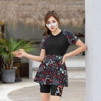 ราคา 5XL 9XL ชุดว่ายน้ำคนอ้วน ไซส์ใหญ่พิเศษ เสื้อแขนสั้นต่อระบายคลุมสะโพก กางเกงขาสั้น สีดำสีน้ำเงิน (3897304844)