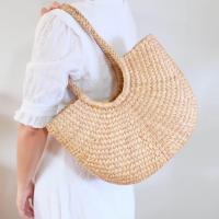 ราคา กระเป๋าสะพายไหล่ ทรงสวย ครึ่งวงกลม (20878136557)
