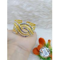 ราคา พร้อมส่ง กำไลแฟชั่น ลายเปียไขว้ 3 แถว หุ้มทอง24k เกรด A ดีไซน์เก๋ ลายไม่ซ้ำใคร (17022350204)