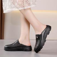 ราคา ꕥCatalog shoesꕥ รองเท้าคัชชูเปิดส้นแต่งฉลุ ประดับหมุดหงส์ติดคริสตัลเพชร 4 สี เบอร์ 36 40 120 (19956019213)