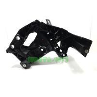 ราคา PCX 150 i ปี 2018 ชุดขายึดโคมไฟหน้า Honda PCX 150 i ปี 2018 แท้ (15379958876)