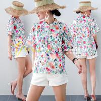 ราคา 3740 MondLune เสื้อเชิ้ตคอจีน แขนสั้น กระดุมโปโล มีกระเป๋าหน้า ดีไซน์หน้าสั้นหลังยาว ผ่าข้าง สวมใส่สบาย ผ้าวอลลุ่ม พิมพ์ลายดิจิตอล ลายดอกไม้ เนื้อผ้านิ่ม ใส่สบายมาก (21519968986)