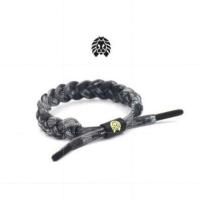 ราคา BH with box Men Woman Reflective Wristband Lightweight Couples rastaclat Bracelet (16299077850)