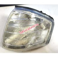 ราคา ไฟมุมหน้าไฟเลี้ยวข้างไฟใหญ่หน้า เมอรฺซิเดซmercedesเบนซ์benz w202รุ่น c class c180 c220 c200 c280เป็นของใหม่อะไหล่ทดแทนไม่ใช่แท้ศูนย์ (19004799043)
