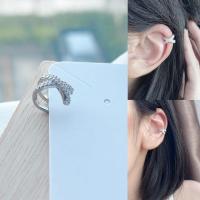ราคา ear cuff เพชร 2 แถวไขว้ ต่างหูแบบเกี่ยว เก๋มาก ไม่ต้องเจาะหู ใส่ปีกหู พร้อมส่งจากไทย ได้ของไว (21424496120)