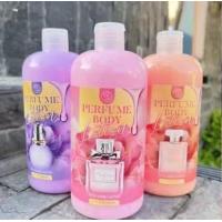 ราคา โลชั่นน้ำหอมทาผิว 3กลิ่นให้เลือก Perfume body lotion บำรุงผิวกาย ช่วยบำรุงผิวให้กลับมาชุ่มขื้น ซึมไว เกลี่ยง่าย กลิ่นหอมติดทนนาน ขนาด500ML (20339962443)