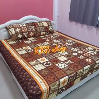 ราคา ผ้าปูที่นอน ลายหลุยส์สีน้ำตาล ขนาด3 5 5 6ฟุต เฉพาะผ้าปูที่นอน ผ้าCotton สีไม่ตก (21620890273)