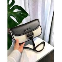 ราคา กระเป๋าสะพายข้าง Guess หน้าเข็มขัด outlet แบบใหม่ล่าสุด (21542603506)