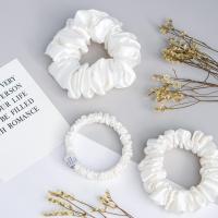 ราคา Ella Silk ยางรัดผมผ้าไหมมัลเบอร์รี่แท้ 100 ไซส์ใหญ่ Ella Mulberry Silk Scrunchies Maxi (12098692918)