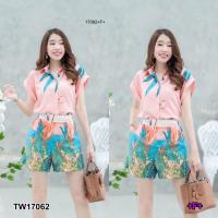 ราคา TW17062 set 2 ชิ้น เสื้อเชิ้ตแขนเบิ้ลลายต้นมะพร้าว กางเกงขาสั้นลายต้นมะพร้าว (10617040906)