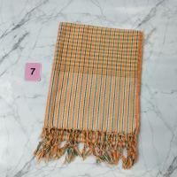 ราคา ผ้าพันคอทอมือ ผ้าพันคอผู้ชาย ผ้าพันคอฝ้ายทอมือ ผ้าพันคอลายสก๊อต งานครูสลาหน้าแคบ ขนาดผ้ากว้าง 20 ซม ยาว 200 ซม (17409532039)