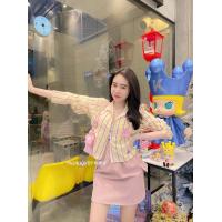 ราคา เซทเสื้อแขนยาวซิปหัวใจ กระเป๋าเสื้อปักลาย LOEW มาพร้อมกระโปรงเอวสม็อค กระเป๋าข้าง เกาหลี เกาใจ มากค่าา (21099155121)
