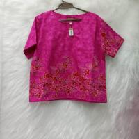 ราคา ประทับใจปาเต๊ะ เสื้อคอวีผู้หญิง ผ้าไทย ลายปาเต๊ะ แบบ004 (21597363332)