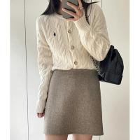 ราคา พร้อมส่งเสื้อคาร์ดิแกนผ้าถักขนแกะปักลายบิดดอกไม้แนววินเทจสำหรับผู้หญิงเสื้อคลุมไหมพรมลายเกลียวเสื้อเข้ารูปแบบสั้น (21352488400)