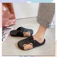 ราคา รองเท้าแตะผู้หญิง สไตล์เกาหลี รองเท้าแตะแบบสวมปิดหน้าเท้า ลายน้องหมี นุ่มนิ่ม ใส่สบาย (12586323370)
