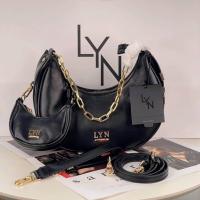 ราคา กระเป๋าลิน Lyn New แถมใบลูก 1 ใบ พร้อมสายสะพายยาว (21397047998)