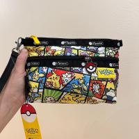 ราคา LeSportsac กระเป๋าคลัทช์7105กระเป๋ามือถือลายการ์ตูนกระเป๋าเครื่องสำอางสองชั้นกระเป๋าเก็บของกันน้ำมีซิปสองเส้นพร้อมเชือกคล้องมือ (20243530885)