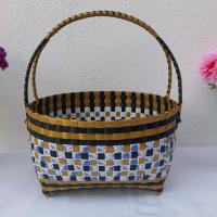 ราคา กระเช้าสานเส้นพลาสติก ตะกร้าสานเส้นพลาสติก ตระกร้าสานเส้นพลาสติก ทรงวงรี ที่จับโครงลวดขนาดใหญ่ และเล็ก (19976829382)