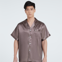 ราคา Vana Sleepwear ชุดนอนซาติน Vana แขนยาวขายาว สีพื้น (7163868471)