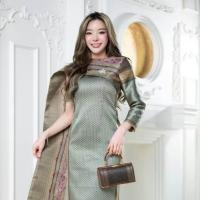 ราคา กระเป๋าย่านลิเภา ทรงคลัช ด้านในบุผ้ากำมะหยี่อย่างดี มีสายสะพาย งานสานมืออย่างดี (21137048462)