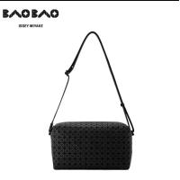ราคา 2024 new baobao bag Issey Miyake Saddle bag กระเป๋าสะพายข้าง Shoulder Bags (21654189290)